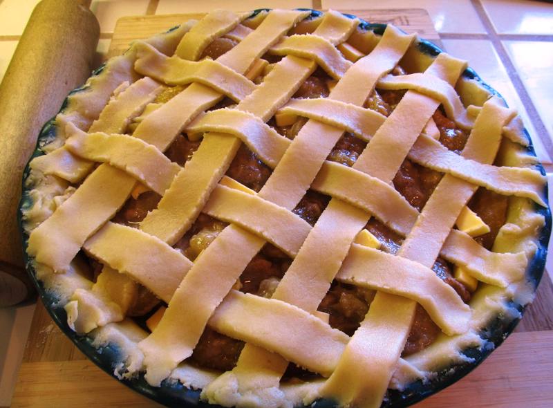 homemade peach pie